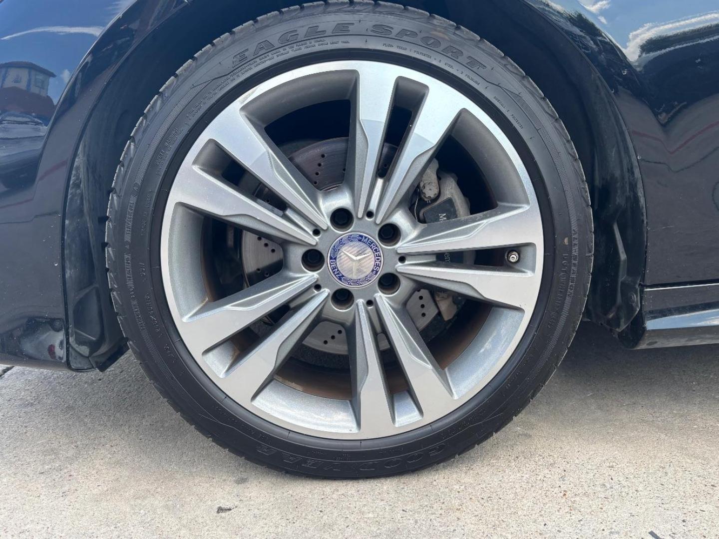 2014 Black Mercedes-Benz E 350 s (WDDHF5KB2EB) with an 3.5 6cyl engine, located at 2401 E Main St., Grand Prairie, TX, 75050, (972) 262-4440, 32.748981, -96.969643 - Photo#2
