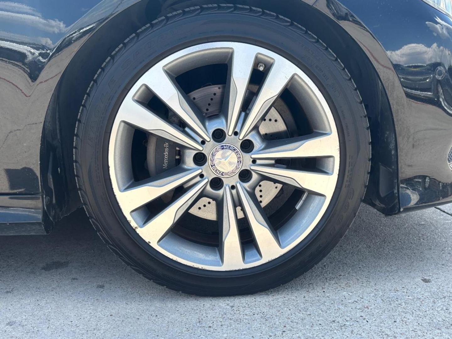 2014 Black Mercedes-Benz E 350 s (WDDHF5KB2EB) with an 3.5 6cyl engine, located at 2401 E Main St., Grand Prairie, TX, 75050, (972) 262-4440, 32.748981, -96.969643 - Photo#3