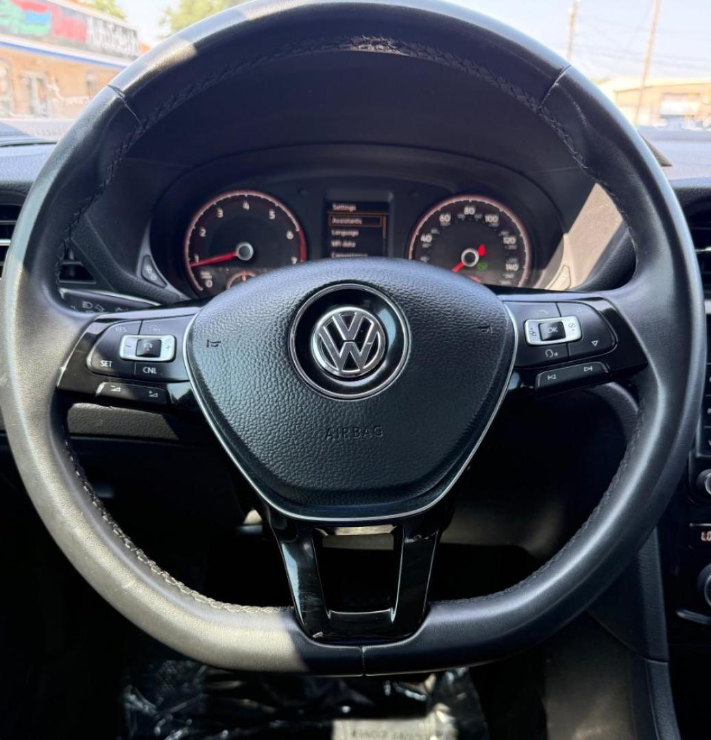 2021 Silver Volkswagen Passat 2.0T SE (1VWSA7A39MC) with an 2L I-4 gasoline direct injection engine, located at 2401 E Main St., Grand Prairie, TX, 75050, (972) 262-4440, 32.748981, -96.969643 - Photo#13
