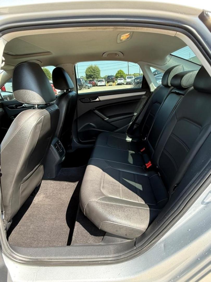 2021 Silver Volkswagen Passat 2.0T SE (1VWSA7A39MC) with an 2L I-4 gasoline direct injection engine, located at 2401 E Main St., Grand Prairie, TX, 75050, (972) 262-4440, 32.748981, -96.969643 - Photo#21