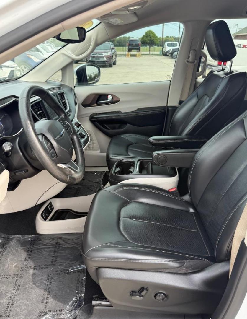 2021 White Chrysler Voyager (2C4RC1DG0MR) with an 3.6L V-6 DOHC engine, located at 2401 E Main St., Grand Prairie, TX, 75050, (972) 262-4440, 32.748981, -96.969643 - Photo#10