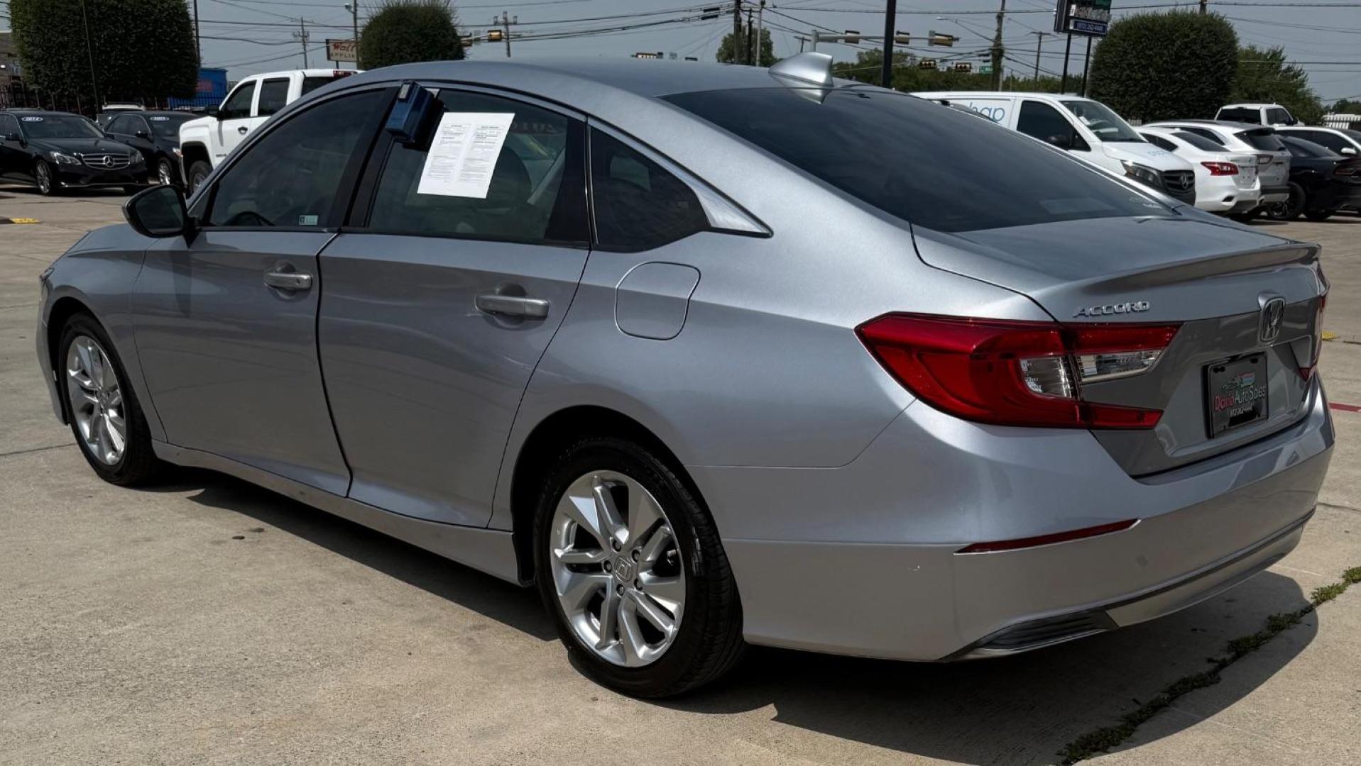 2018 Silver Honda Accord LX (1HGCV1F13JA) with an 1.5L I-4 gasoline direct injection engine, located at 2401 E Main St., Grand Prairie, TX, 75050, (972) 262-4440, 32.748981, -96.969643 - Photo#5