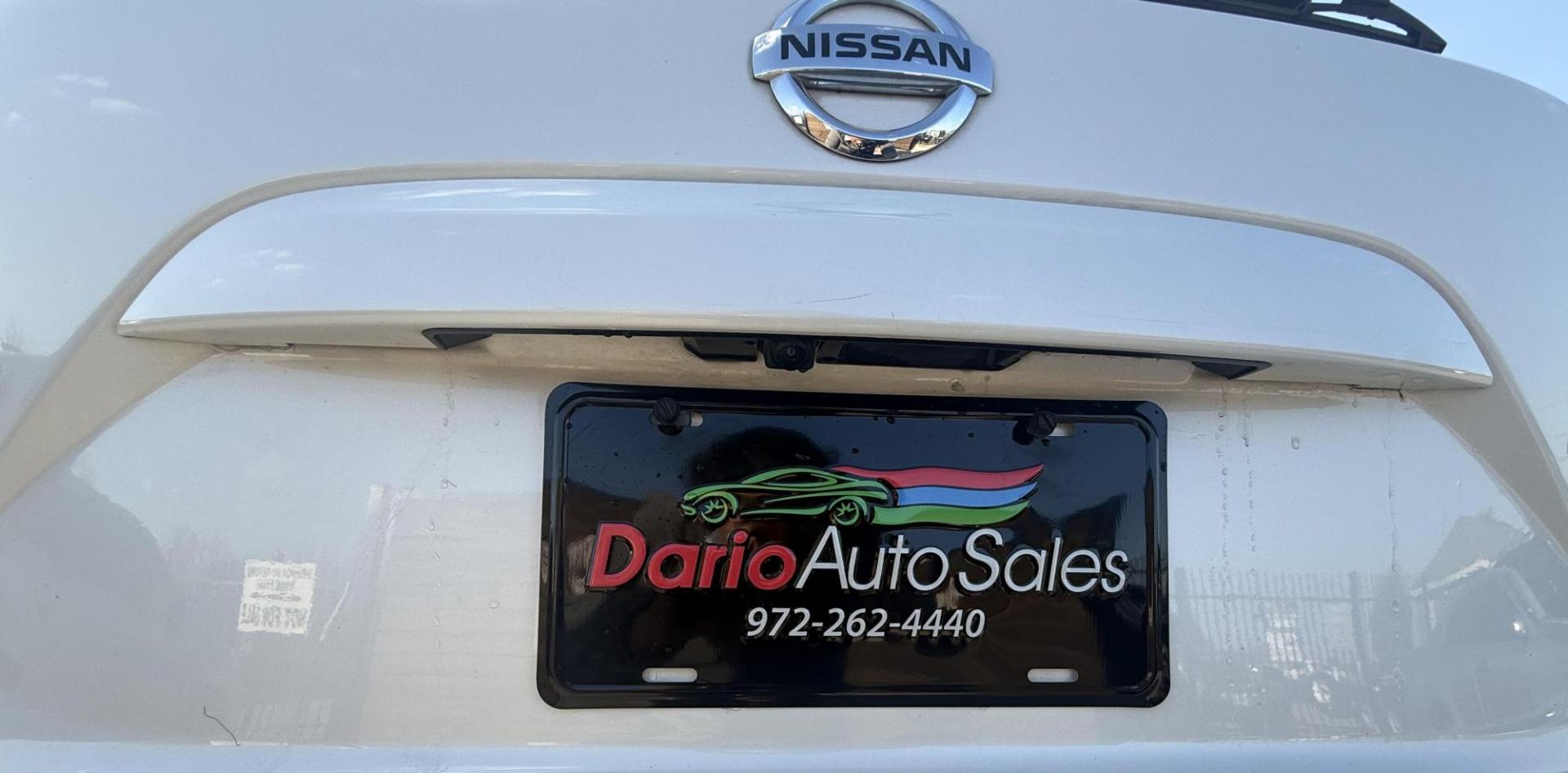 2018 White Nissan Murano (5N1AZ2MG8JN) with an 3.5L V-6 DOHC engine, located at 2401 E Main St., Grand Prairie, TX, 75050, (972) 262-4440, 32.748981, -96.969643 - Photo#24