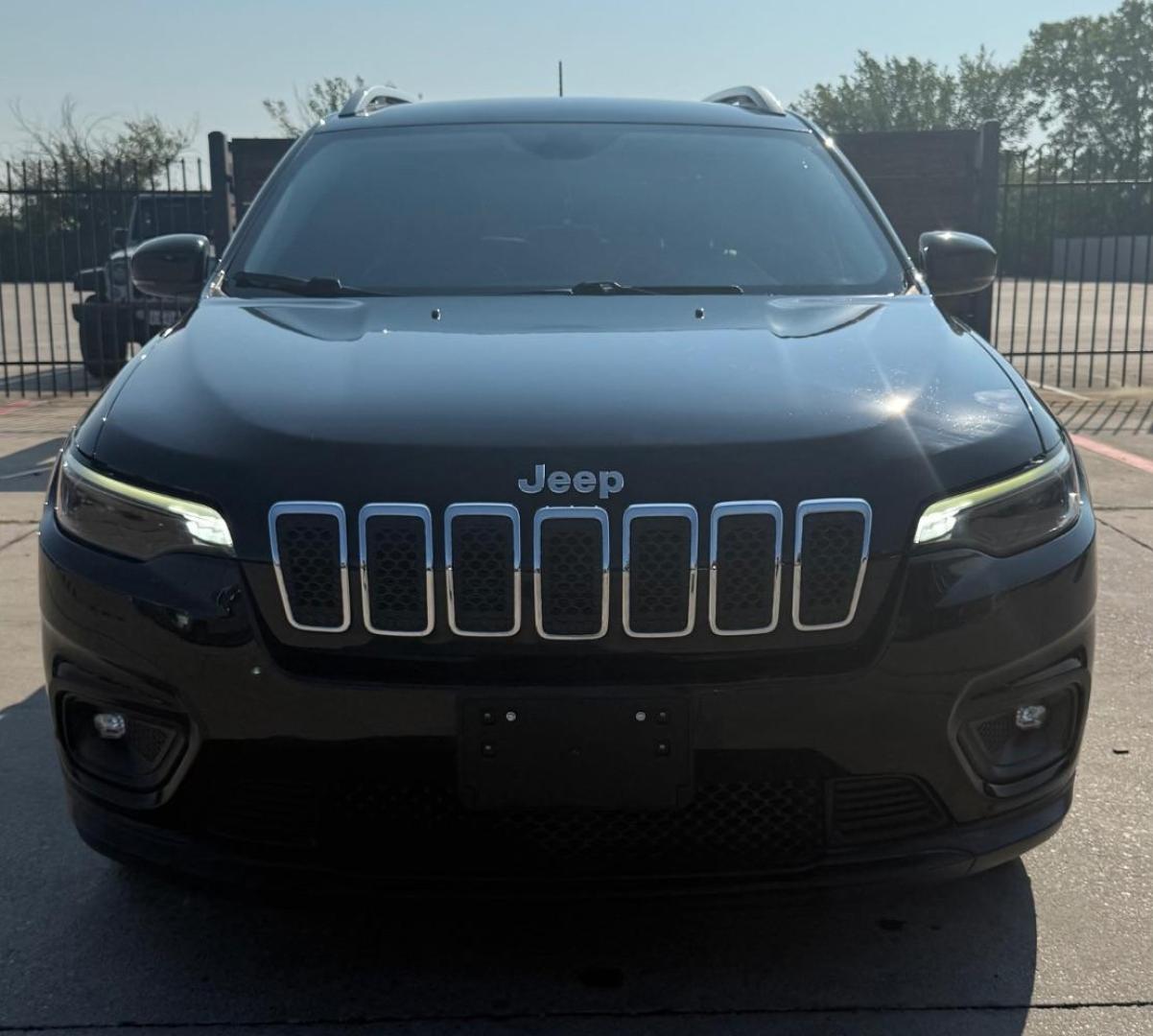 2019 Black Jeep Cherokee Latitude Plus FWD (1C4PJLLB6KD) , located at 2401 E Main St., Grand Prairie, TX, 75050, (972) 262-4440, 32.748981, -96.969643 - Photo#0