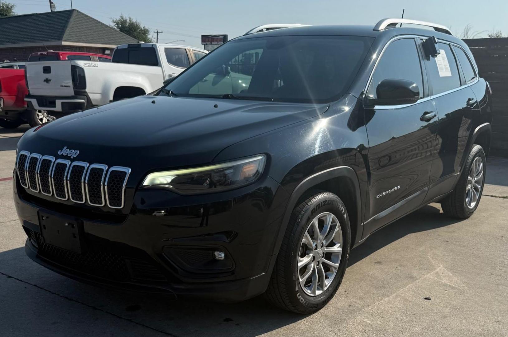 2019 Black Jeep Cherokee Latitude Plus FWD (1C4PJLLB6KD) , located at 2401 E Main St., Grand Prairie, TX, 75050, (972) 262-4440, 32.748981, -96.969643 - Photo#2