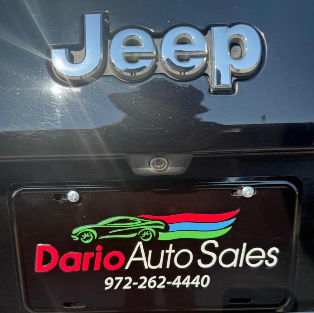 2019 Black Jeep Cherokee Latitude Plus FWD (1C4PJLLB6KD) , located at 2401 E Main St., Grand Prairie, TX, 75050, (972) 262-4440, 32.748981, -96.969643 - Photo#7
