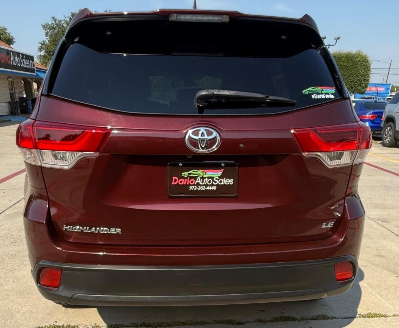 2019 Red Toyota Highlander (5TDZZRFHXKS) with an 3.5L V-6 port/direct injection engine, located at 2401 E Main St., Grand Prairie, TX, 75050, (972) 262-4440, 32.748981, -96.969643 - Photo#3
