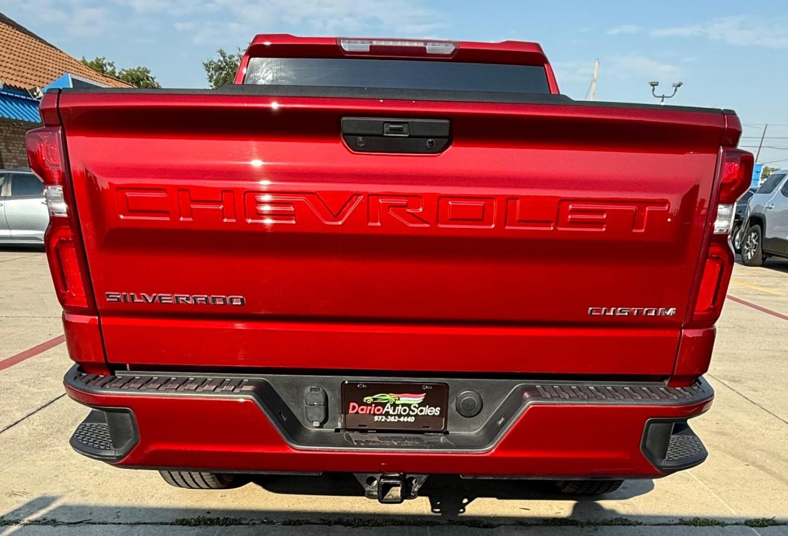 2021 Red Chevrolet Silverado 1500 2WD Crew Cab Short Bed Custom (3GCPWBEK1MG) with an 2.7L I-4 gasoline direct injection engine, located at 2401 E Main St., Grand Prairie, TX, 75050, (972) 262-4440, 32.748981, -96.969643 - Photo#4