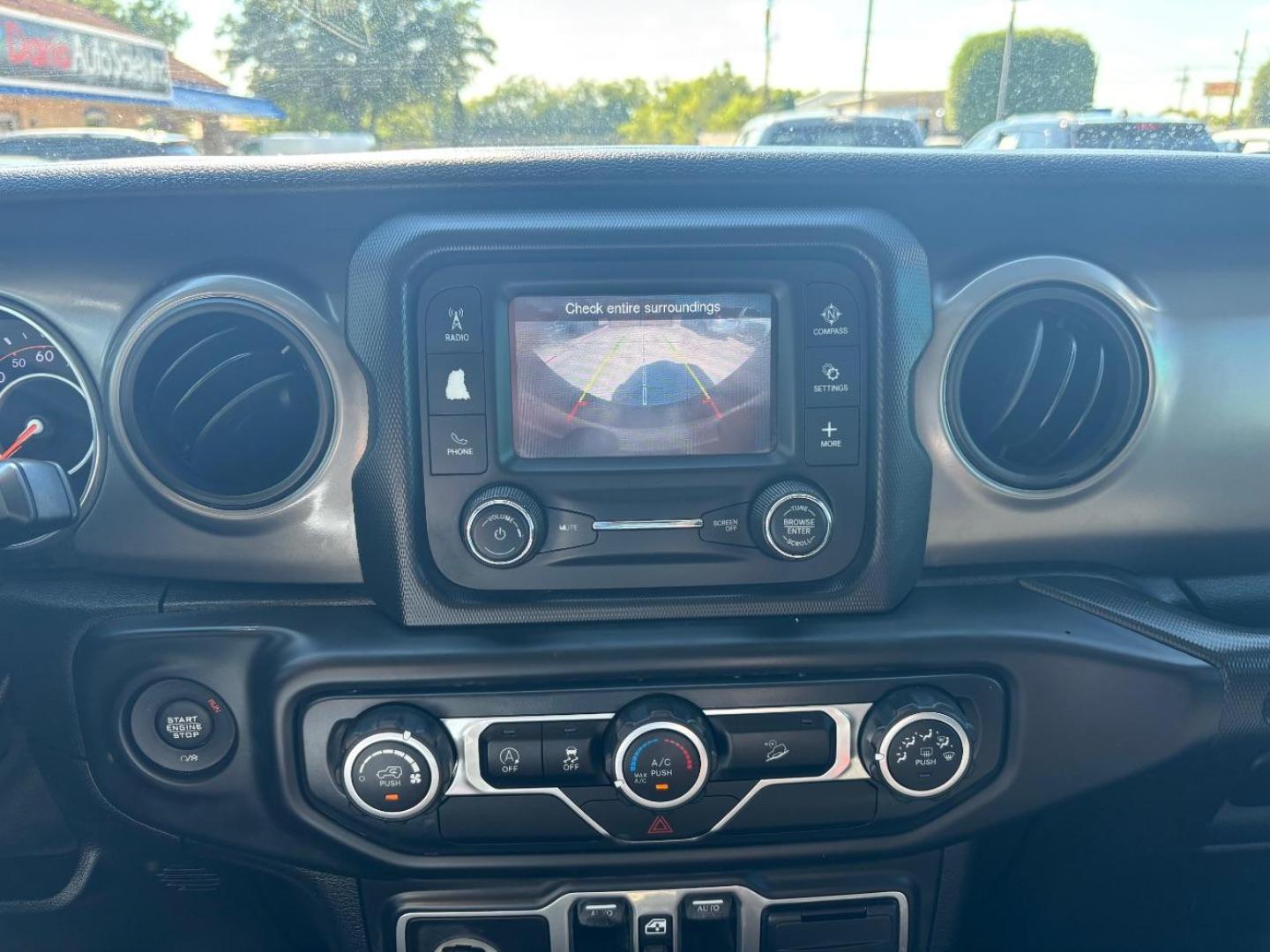 2018 White Jeep Wrangler Unlimited Sport S 4x4 (1C4HJXDG1JW) , located at 2401 E Main St., Grand Prairie, TX, 75050, (972) 262-4440, 32.748981, -96.969643 - Photo#11