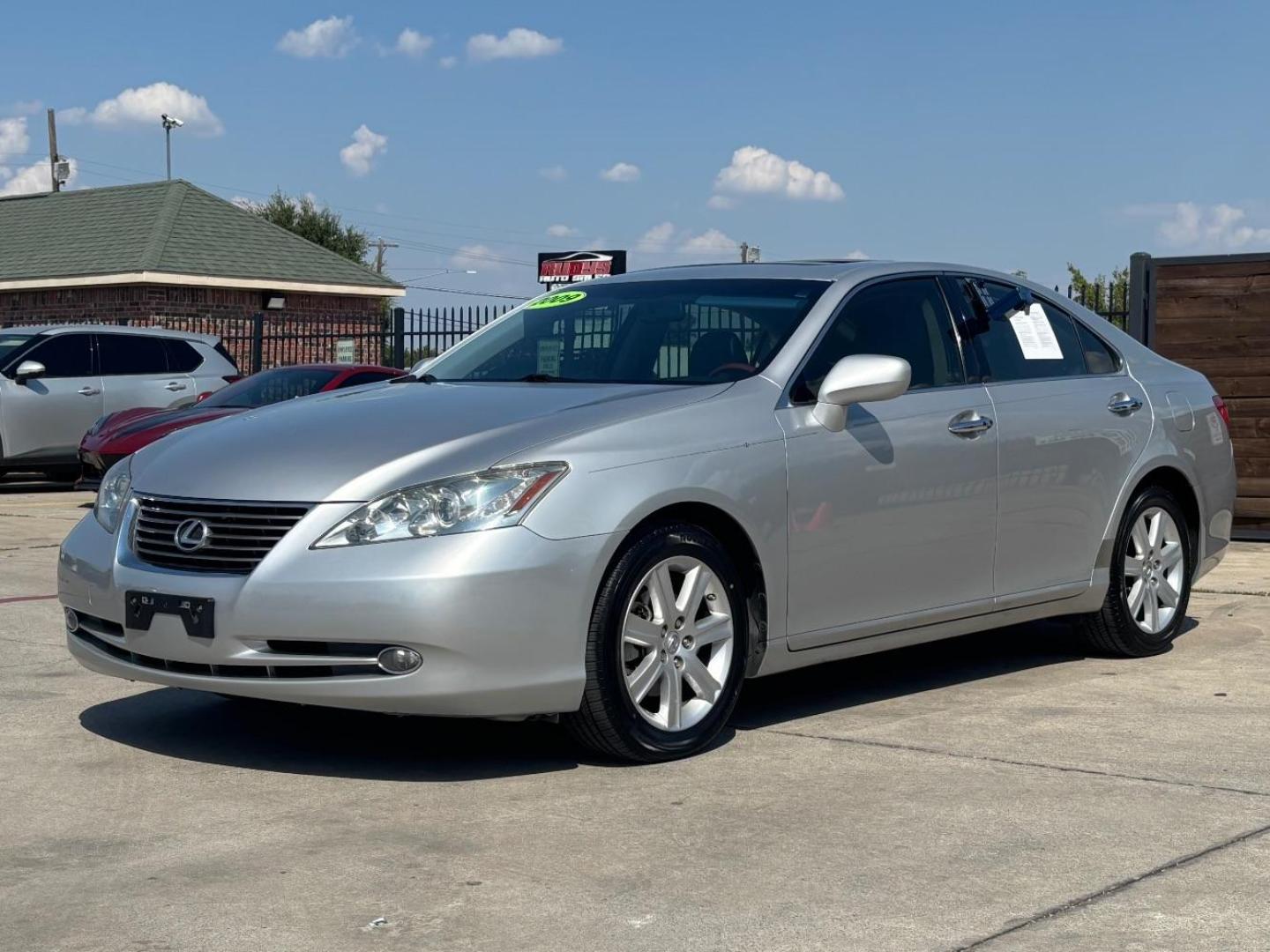2009 GRAY Lexus ES 350 E (JTHBJ46G392) , located at 2401 E Main St., Grand Prairie, TX, 75050, (972) 262-4440, 32.748981, -96.969643 - Photo#2