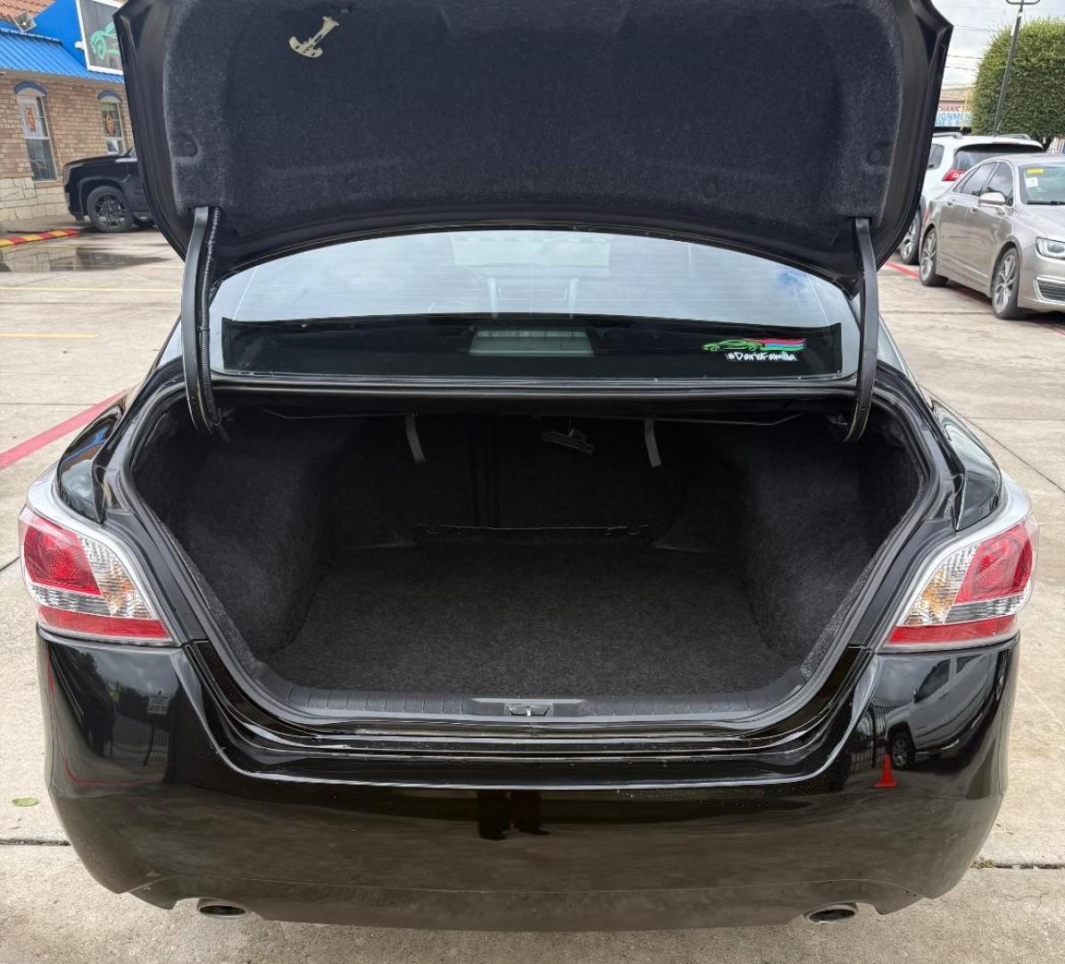 2014 Black Nissan Altima 2.5 S (1N4AL3AP9EN) with an 2.5L I-4 DOHC engine, located at 2401 E Main St., Grand Prairie, TX, 75050, (972) 262-4440, 32.748981, -96.969643 - Photo#27