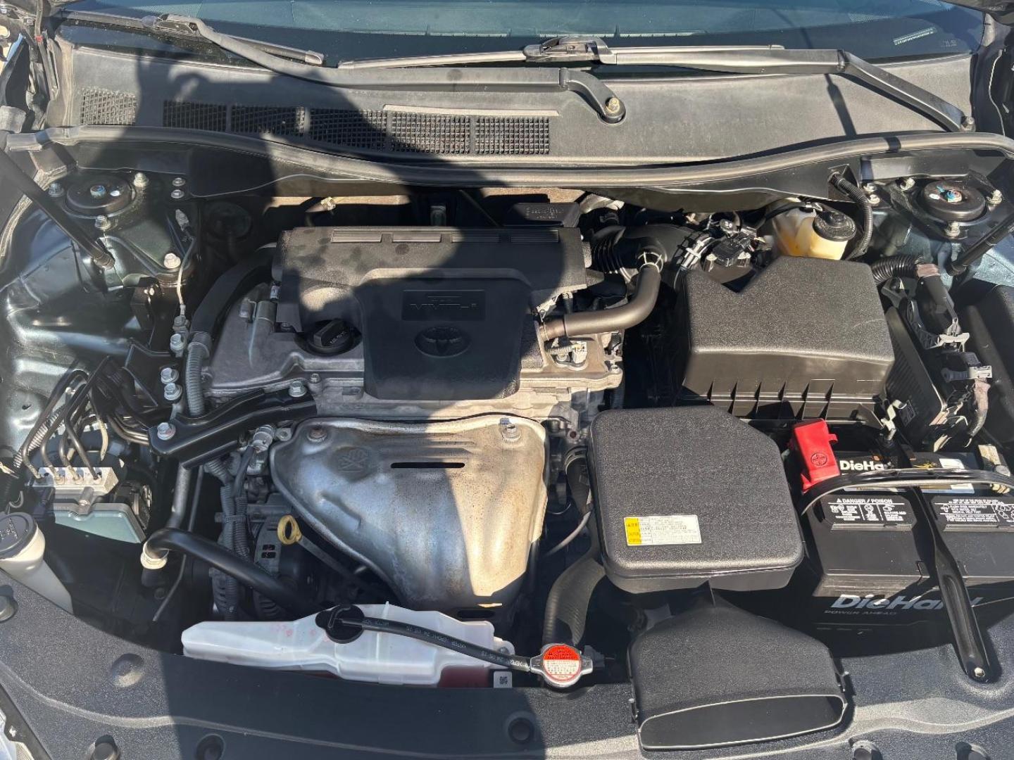 2016 Gray Toyota Camry SE (4T1BF1FK7GU) with an 2.5L I-4 DOHC engine, located at 2401 E Main St., Grand Prairie, TX, 75050, (972) 262-4440, 32.748981, -96.969643 - Photo#15