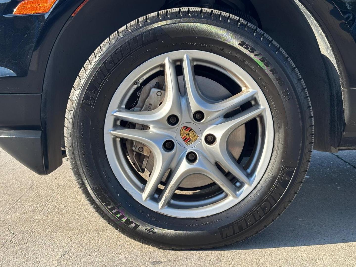 2008 Black Porsche Cayenne S (WP1AB29P68L) with an 4.8L V-8 gasoline direct injection engine, located at 2401 E Main St., Grand Prairie, TX, 75050, (972) 262-4440, 32.748981, -96.969643 - Photo#3