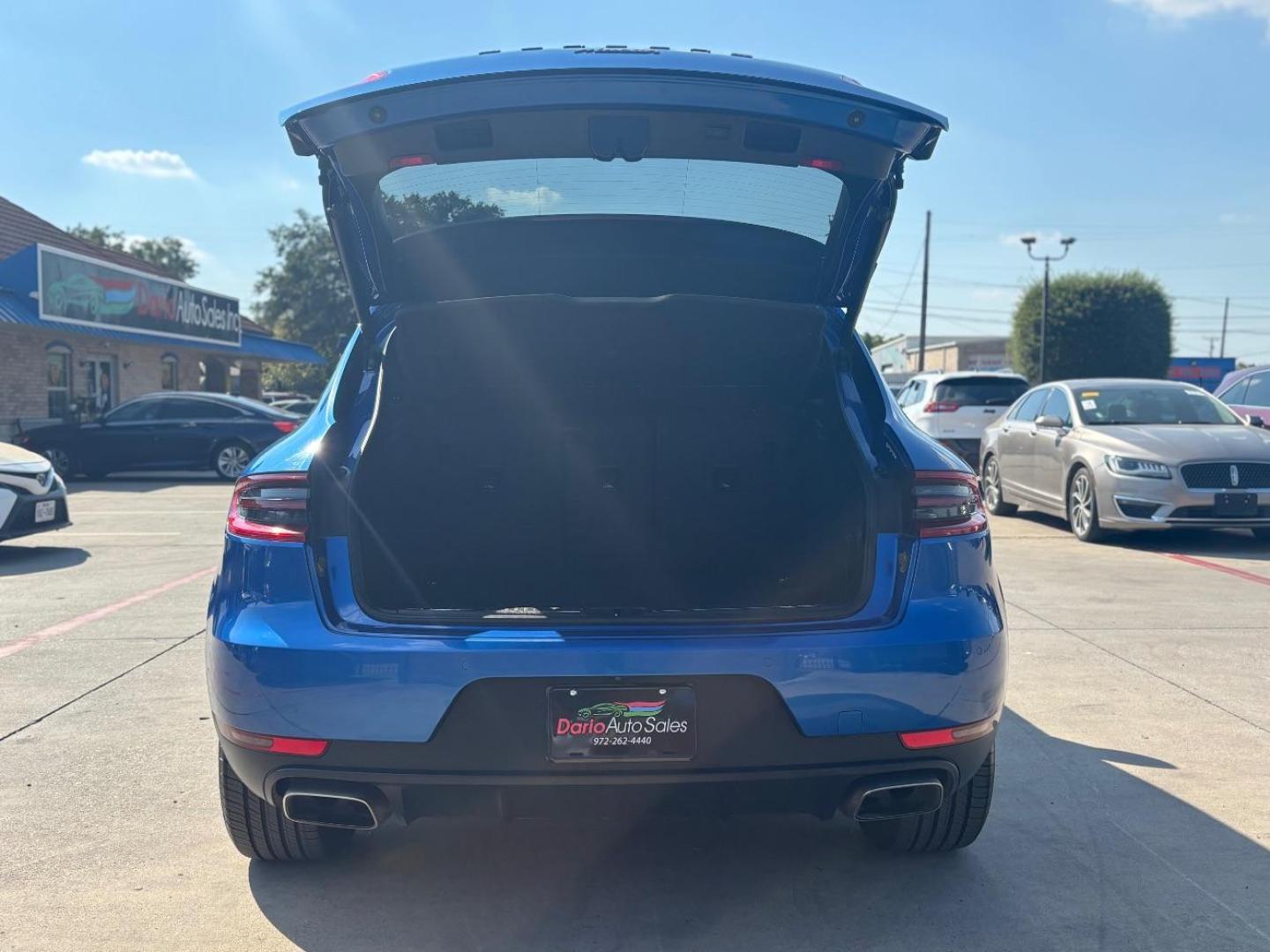 2018 Blue Porsche Macan M (WP1AA2A54JL) , located at 2401 E Main St., Grand Prairie, TX, 75050, (972) 262-4440, 32.748981, -96.969643 - Photo#7