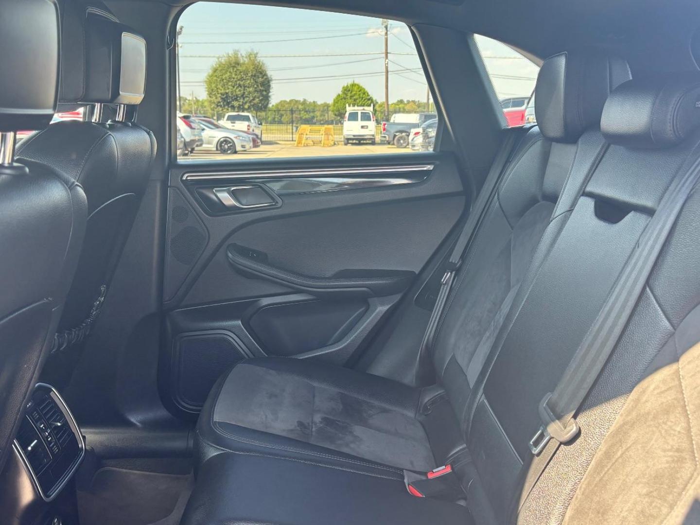 2018 Blue Porsche Macan M (WP1AA2A54JL) , located at 2401 E Main St., Grand Prairie, TX, 75050, (972) 262-4440, 32.748981, -96.969643 - Photo#17