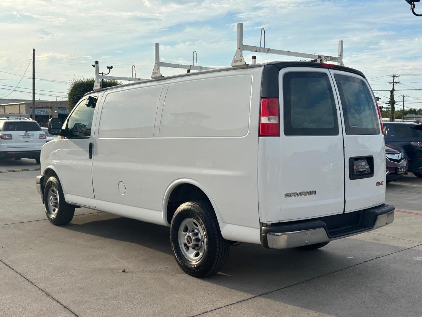 2017 White GMC Savana 2500 Work Van (1GTW7AFF3H1) , located at 2401 E Main St., Grand Prairie, TX, 75050, (972) 262-4440, 32.748981, -96.969643 - Photo#5