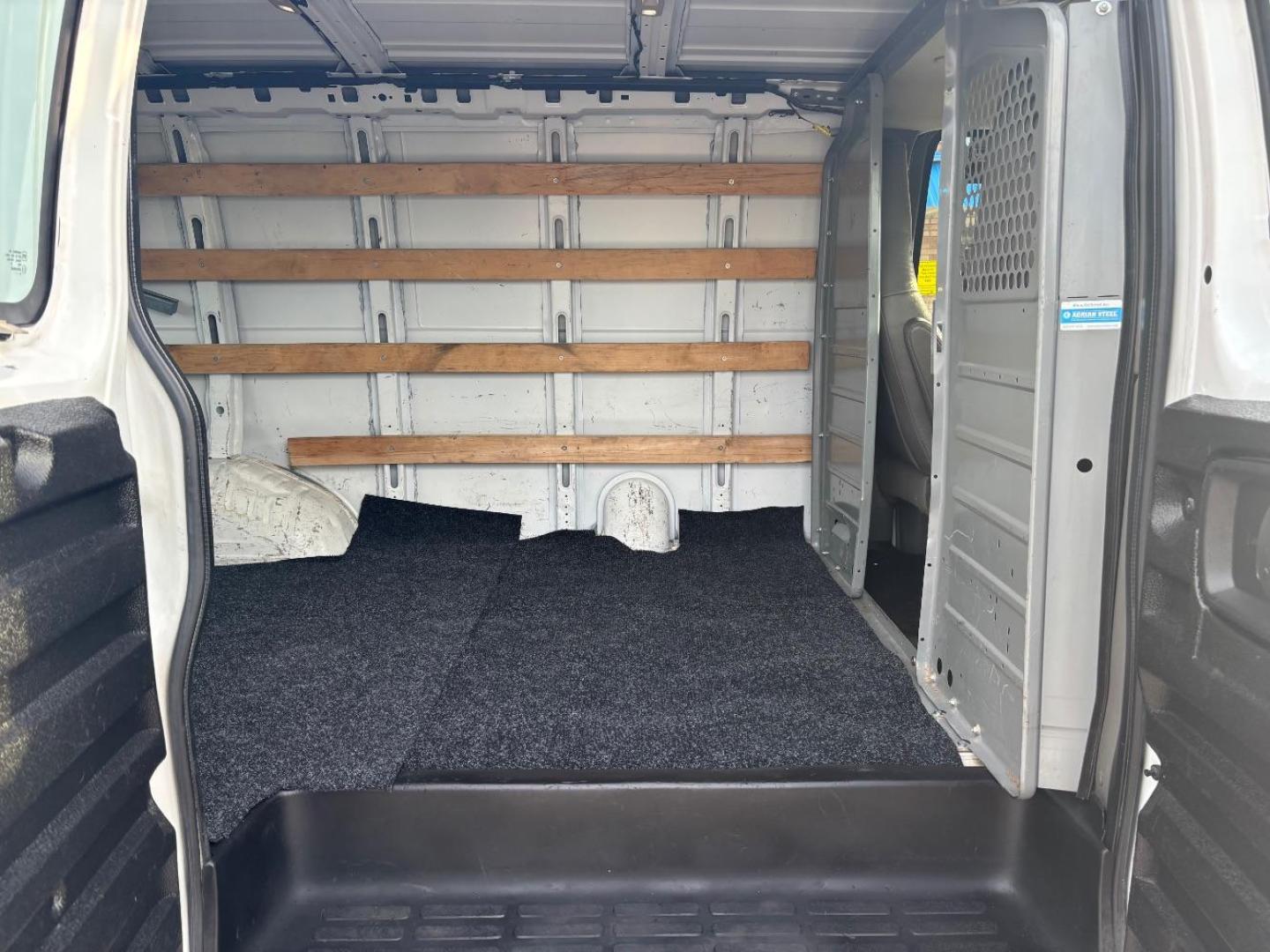 2017 White GMC Savana 2500 Work Van (1GTW7AFF3H1) , located at 2401 E Main St., Grand Prairie, TX, 75050, (972) 262-4440, 32.748981, -96.969643 - Photo#10