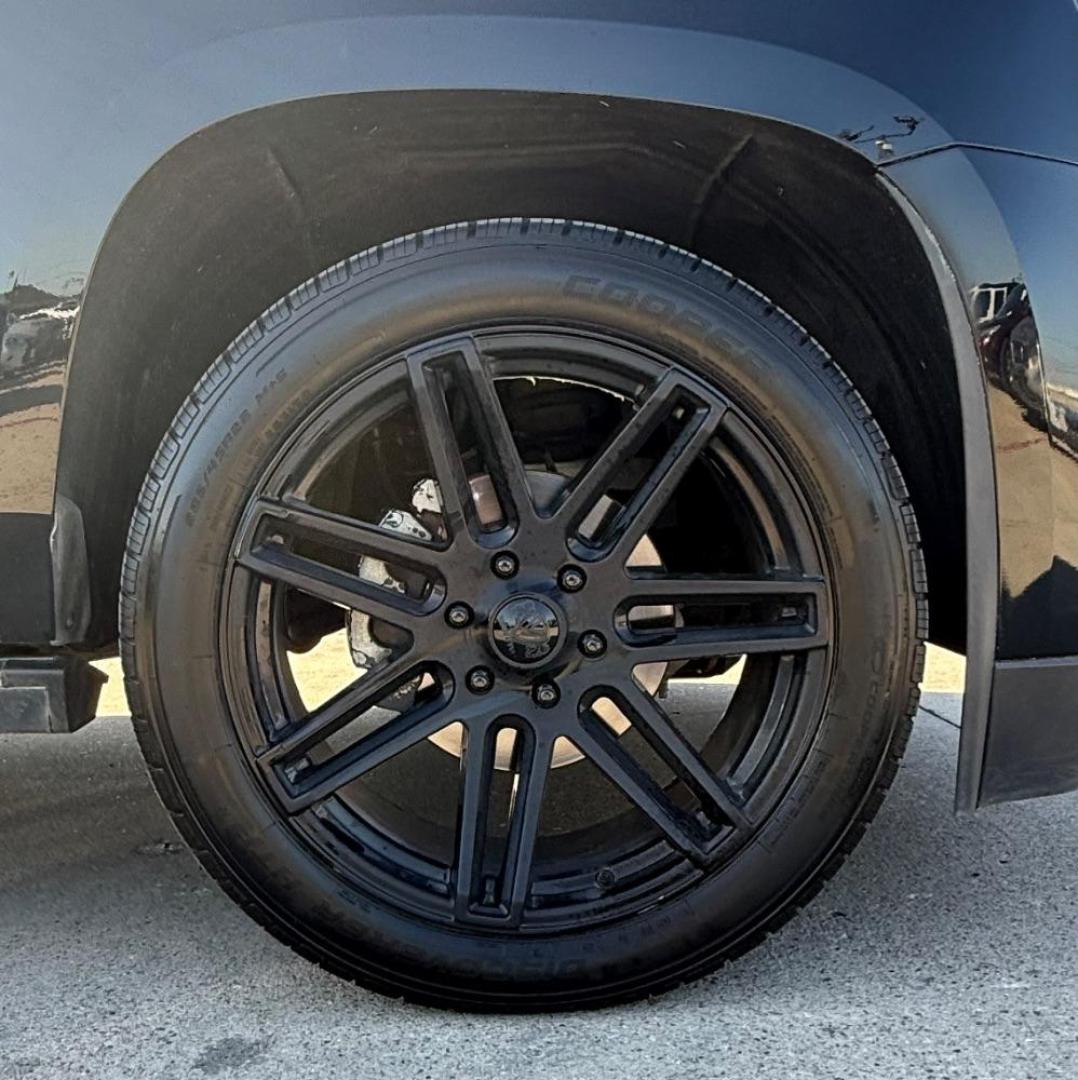 2015 Black Cadillac Escalade Platinum (1GYS4PKJ4FR) with an EcoTec3 6.2L V-8 gasoline direct injection engine, located at 2401 E Main St., Grand Prairie, TX, 75050, (972) 262-4440, 32.748981, -96.969643 - Photo#12