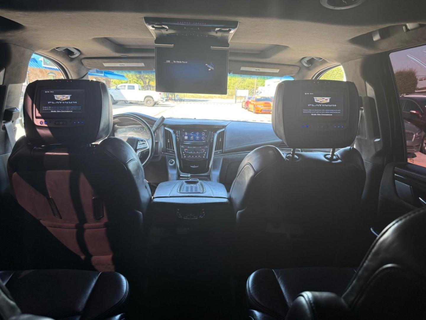 2015 Black Cadillac Escalade Platinum (1GYS4PKJ4FR) with an EcoTec3 6.2L V-8 gasoline direct injection engine, located at 2401 E Main St., Grand Prairie, TX, 75050, (972) 262-4440, 32.748981, -96.969643 - Photo#32