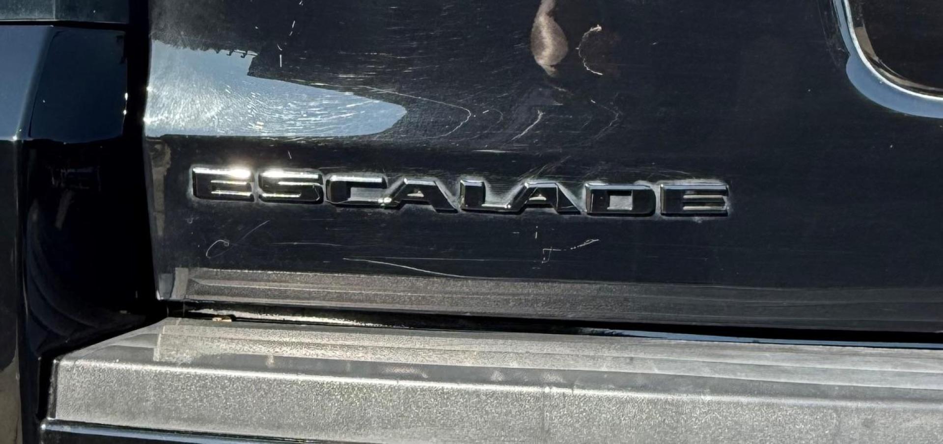 2015 Black Cadillac Escalade Platinum (1GYS4PKJ4FR) with an EcoTec3 6.2L V-8 gasoline direct injection engine, located at 2401 E Main St., Grand Prairie, TX, 75050, (972) 262-4440, 32.748981, -96.969643 - Photo#34