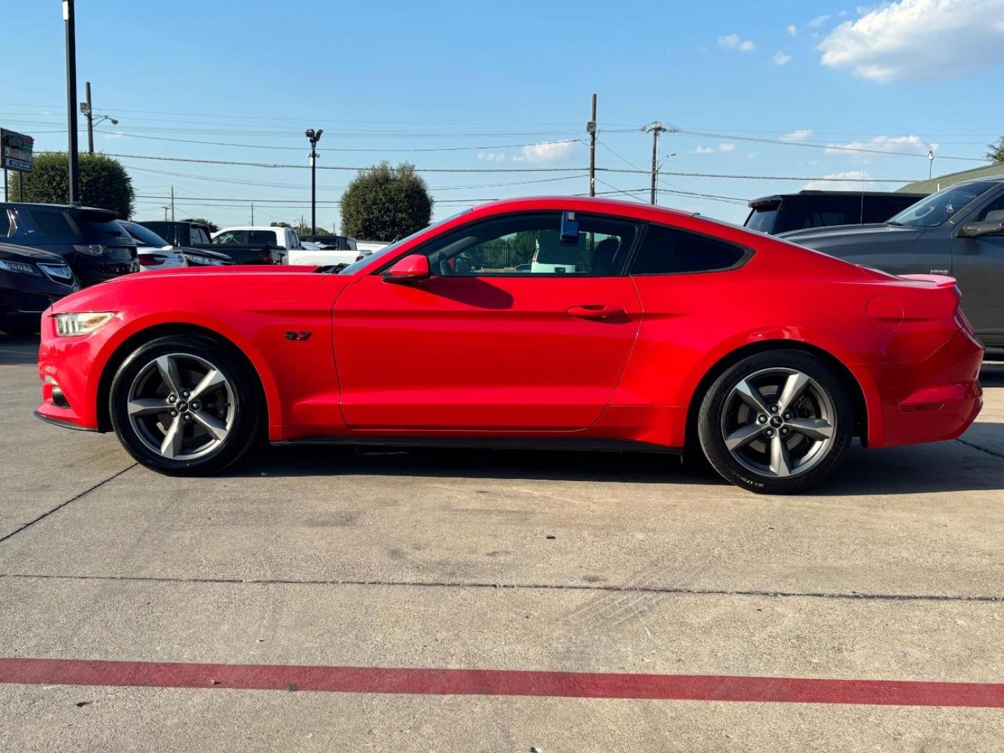 2016 Red Ford Mustang V6 (1FA6P8AM0G5) with an 3.7L V-6 DOHC engine, located at 2401 E Main St., Grand Prairie, TX, 75050, (972) 262-4440, 32.748981, -96.969643 - Photo#3