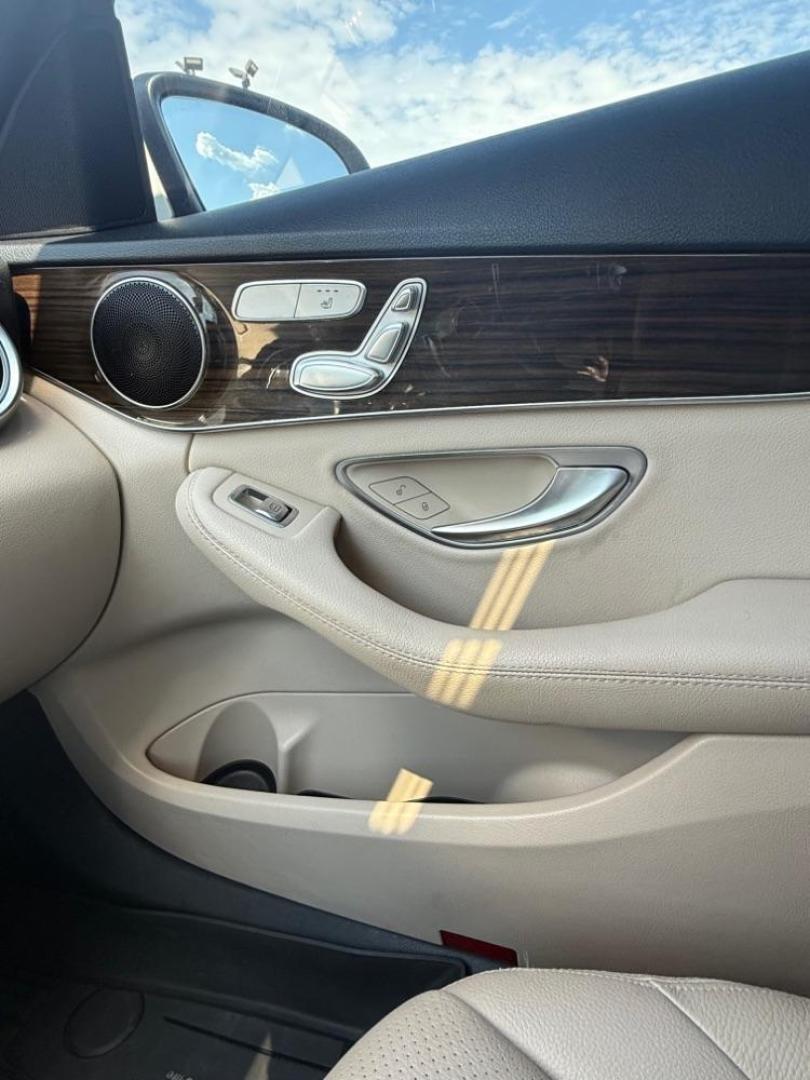 2019 White Mercedes-Benz C 300 (55SWF8DB5KU) , located at 2401 E Main St., Grand Prairie, TX, 75050, (972) 262-4440, 32.748981, -96.969643 - Photo#31