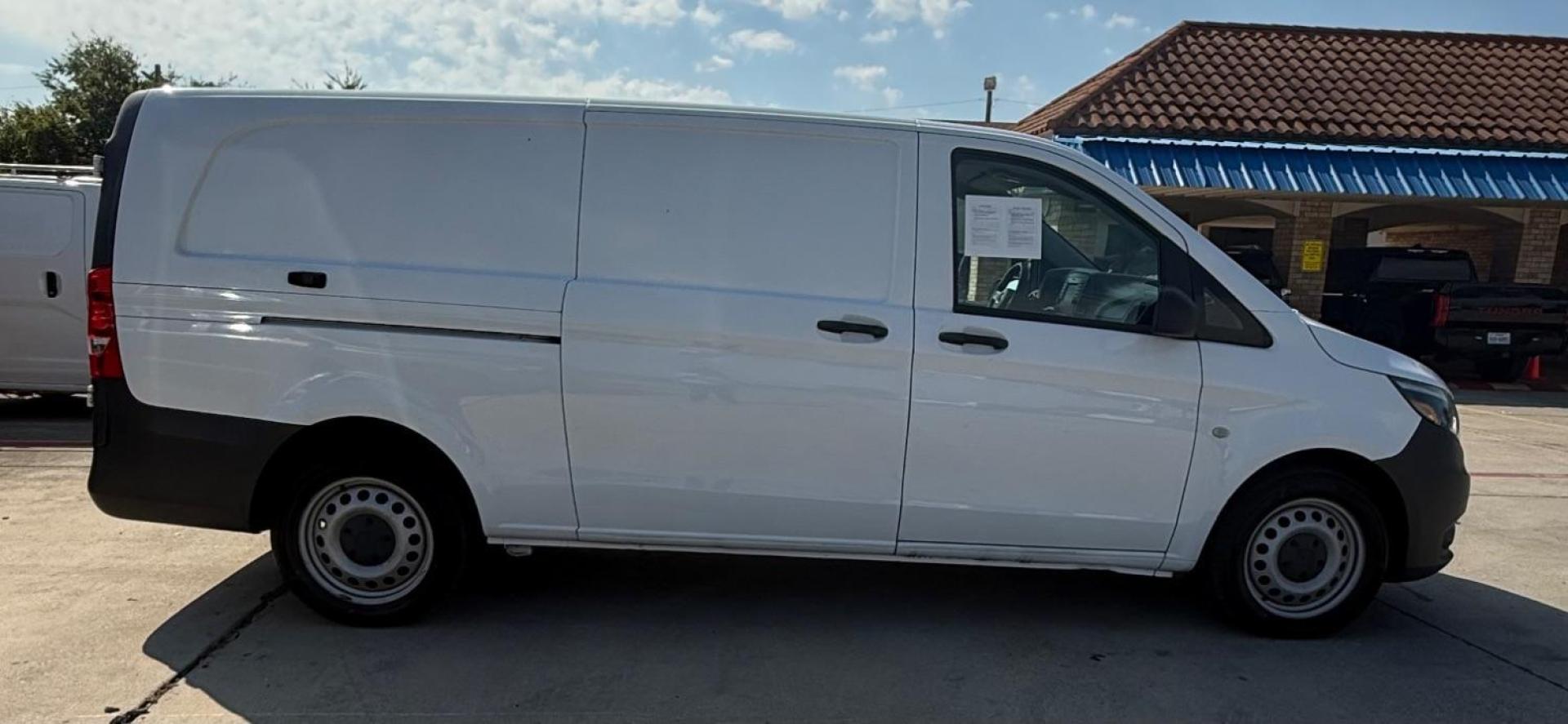 2020 White Mercedes-Benz Metris (WD3PG3EA8L3) with an 2.0L I4 engine, located at 2401 E Main St., Grand Prairie, TX, 75050, (972) 262-4440, 32.748981, -96.969643 - Photo#7