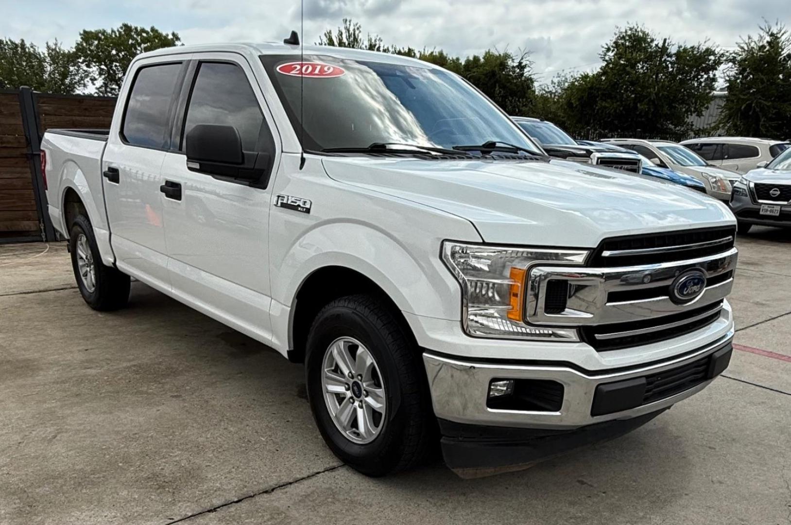 2019 White Ford F-150 XLT (1FTEW1C50KF) , located at 2401 E Main St., Grand Prairie, TX, 75050, (972) 262-4440, 32.748981, -96.969643 - Photo#15
