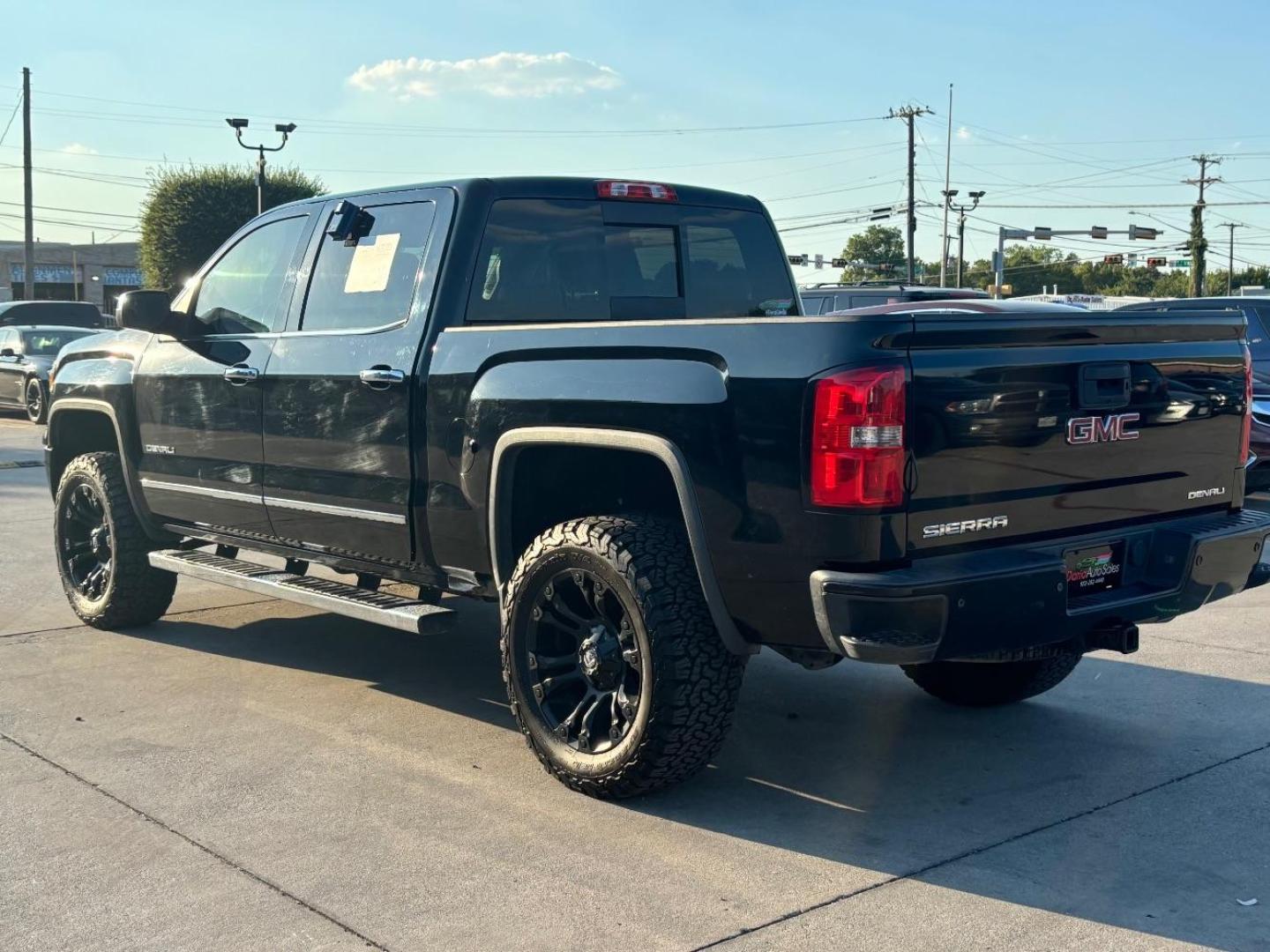 2014 Black GMC Sierra 1500 Denali (3GTU2WEJ5EG) , located at 2401 E Main St., Grand Prairie, TX, 75050, (972) 262-4440, 32.748981, -96.969643 - Photo#5