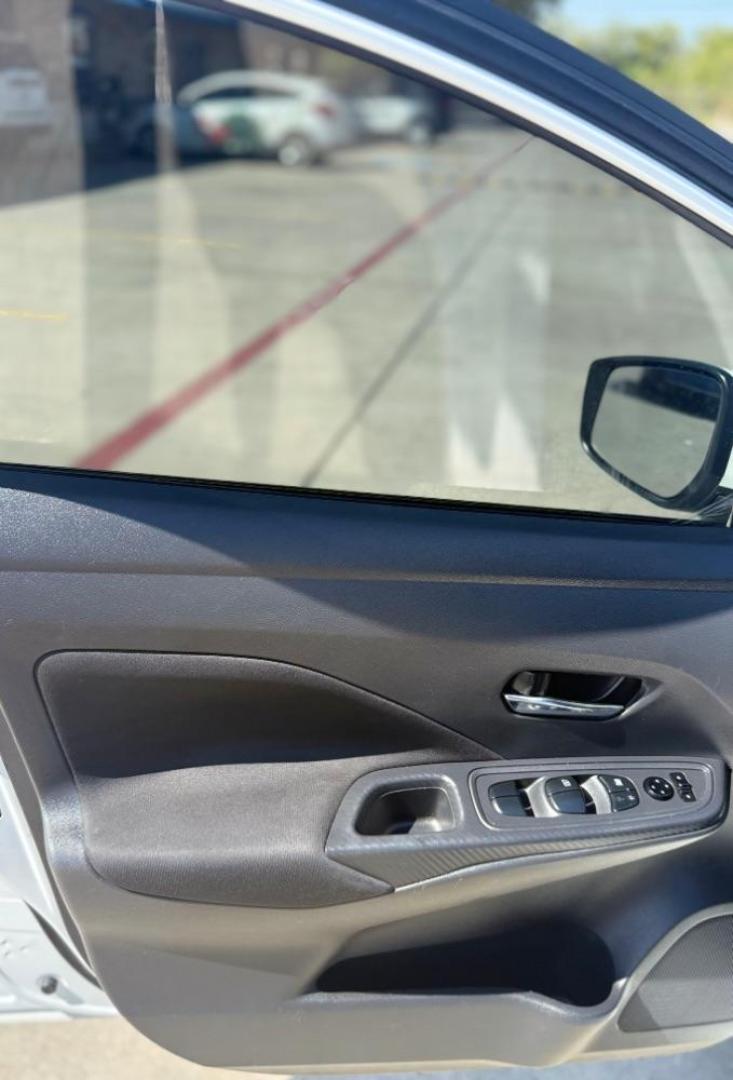 2021 WHITE Nissan Versa SV Xtronic CVT (3N1CN8EV7ML) with an 1.6L I-4 DOHC engine, located at 2401 E Main St., Grand Prairie, TX, 75050, (972) 262-4440, 32.748981, -96.969643 - Photo#19