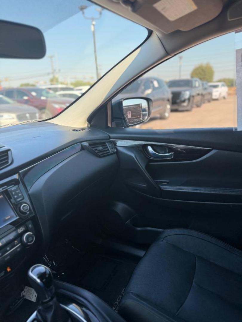 2018 Black Nissan Rogue Sport SL (JN1BJ1CP9JW) with an 2L I-4 gasoline direct injection engine, located at 2401 E Main St., Grand Prairie, TX, 75050, (972) 262-4440, 32.748981, -96.969643 - Photo#27