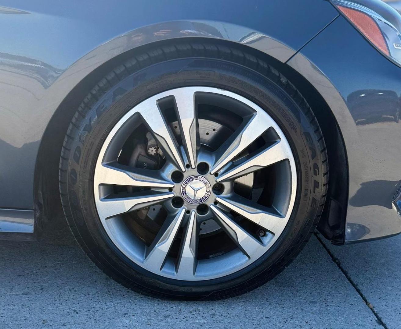 2016 Gray Mercedes-Benz E 350 E (WDDHF5KB1GB) with an 3.5L engine, located at 2401 E Main St., Grand Prairie, TX, 75050, (972) 262-4440, 32.748981, -96.969643 - Photo#7