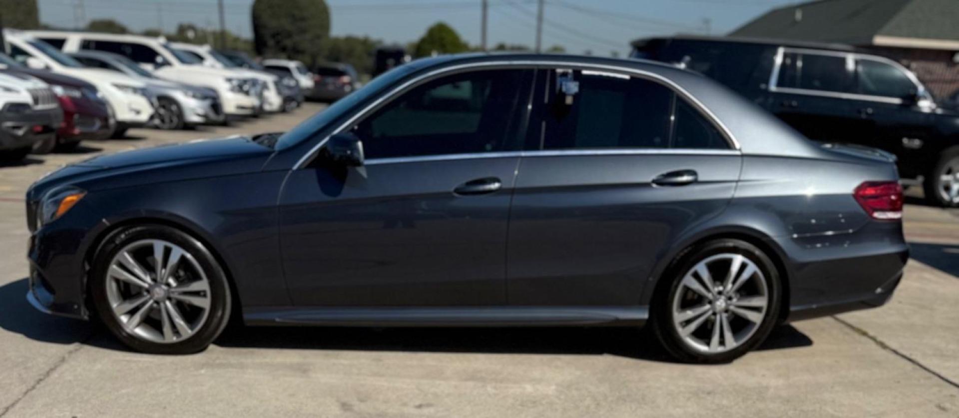 2016 Gray Mercedes-Benz E 350 E (WDDHF5KB1GB) with an 3.5L engine, located at 2401 E Main St., Grand Prairie, TX, 75050, (972) 262-4440, 32.748981, -96.969643 - Photo#26