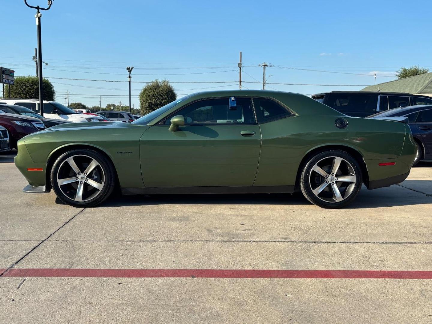 2020 Green Dodge Challenger R/T (2C3CDZBT5LH) with an HEMI 5.7L V-8 variable valve control engine, located at 2401 E Main St., Grand Prairie, TX, 75050, (972) 262-4440, 32.748981, -96.969643 - Photo#4