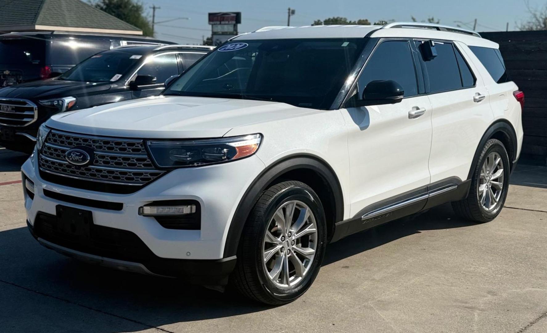 2020 White Ford Explorer Limited (1FMSK7FH9LG) , located at 2401 E Main St., Grand Prairie, TX, 75050, (972) 262-4440, 32.748981, -96.969643 - Photo#3