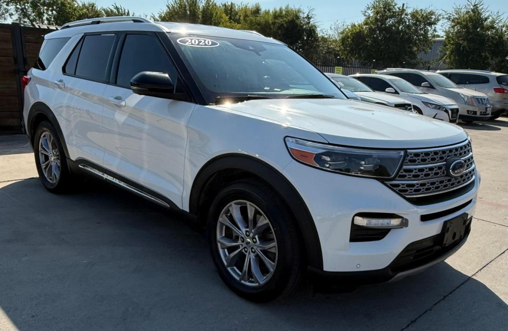 2020 White Ford Explorer Limited (1FMSK7FH9LG) , located at 2401 E Main St., Grand Prairie, TX, 75050, (972) 262-4440, 32.748981, -96.969643 - Photo#15
