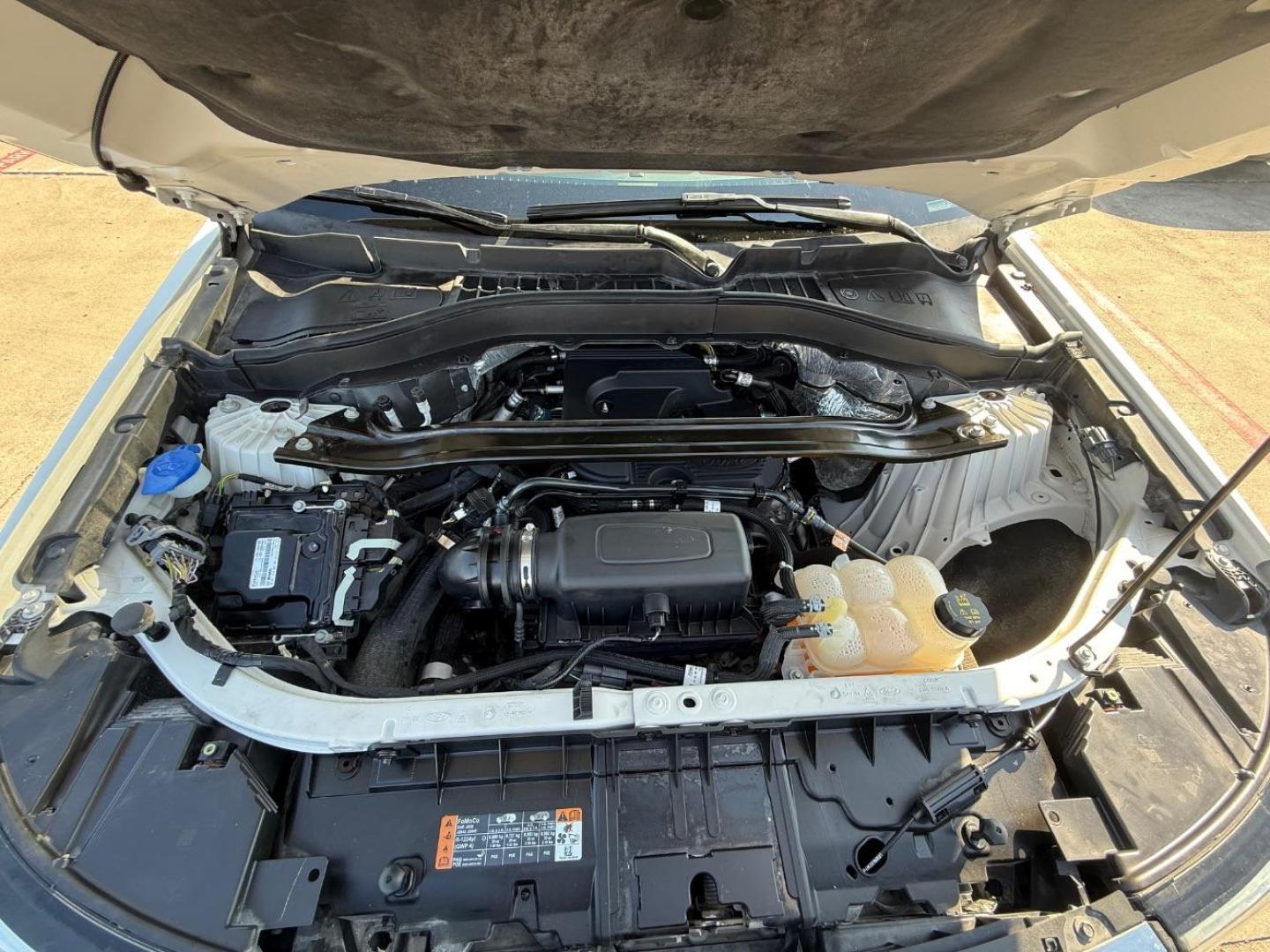 2020 White Ford Explorer Limited (1FMSK7FH9LG) , located at 2401 E Main St., Grand Prairie, TX, 75050, (972) 262-4440, 32.748981, -96.969643 - Photo#35