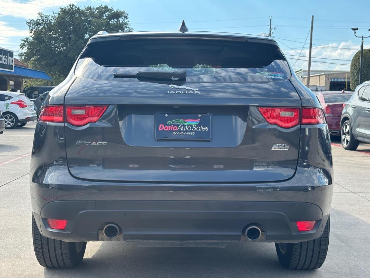 2019 Gray Jaguar F-PACE 30t Portfolio (SADCN2GX9KA) with an Ingenium 2L I-4 gasoline direct injection engine, located at 2401 E Main St., Grand Prairie, TX, 75050, (972) 262-4440, 32.748981, -96.969643 - Photo#7