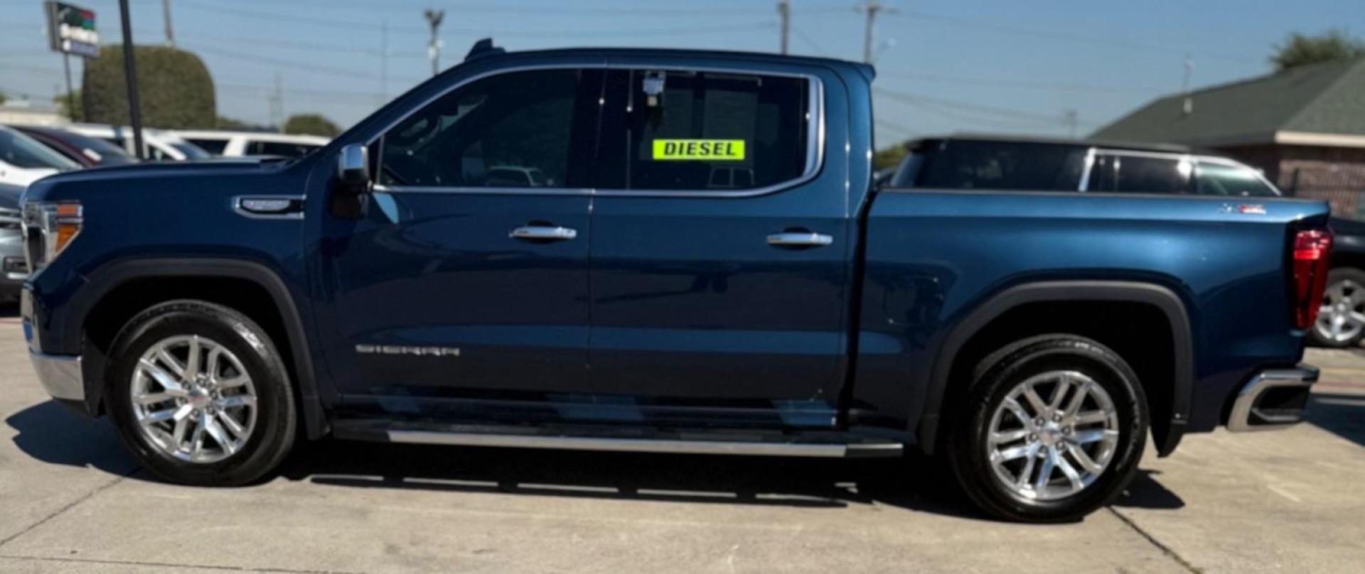 2021 Blue GMC Sierra 1500 4WD Crew Cab Short Box SLT (3GTU9DETXMG) , located at 2401 E Main St., Grand Prairie, TX, 75050, (972) 262-4440, 32.748981, -96.969643 - Photo#5