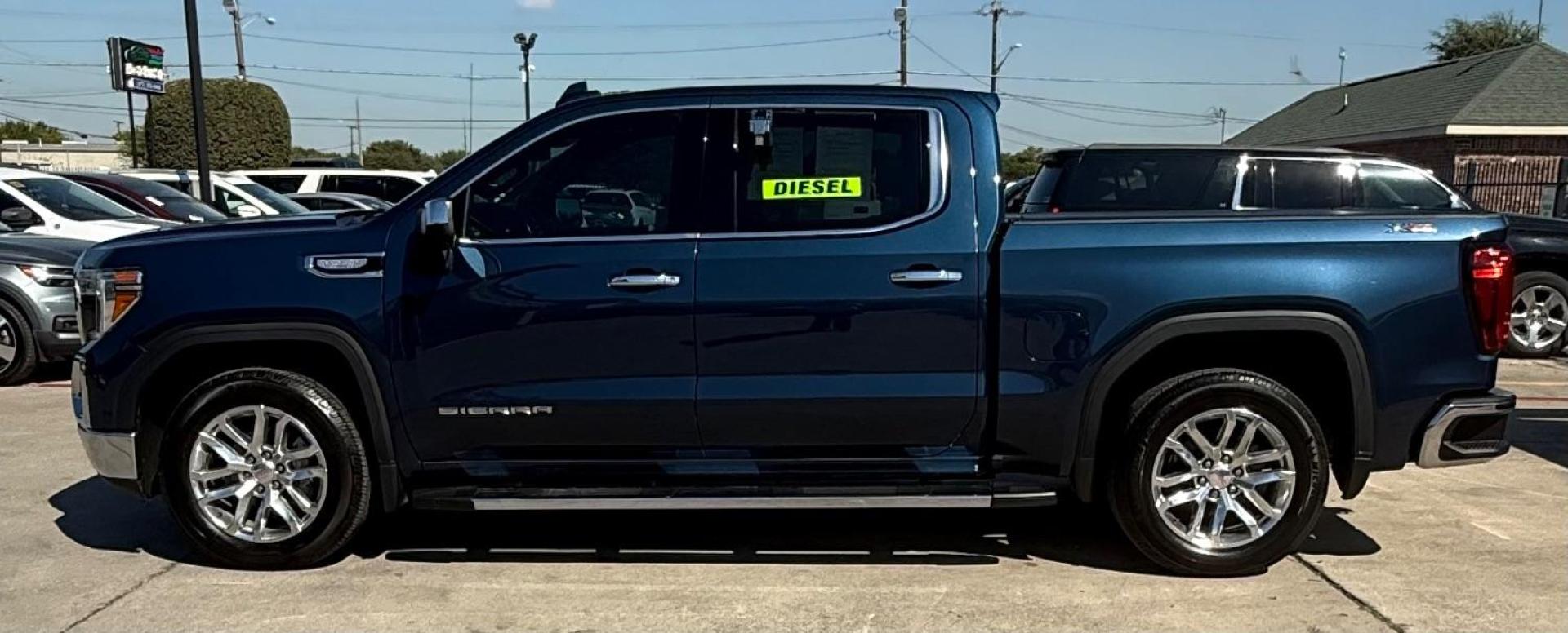 2021 Blue GMC Sierra 1500 4WD Crew Cab Short Box SLT (3GTU9DETXMG) , located at 2401 E Main St., Grand Prairie, TX, 75050, (972) 262-4440, 32.748981, -96.969643 - Photo#8