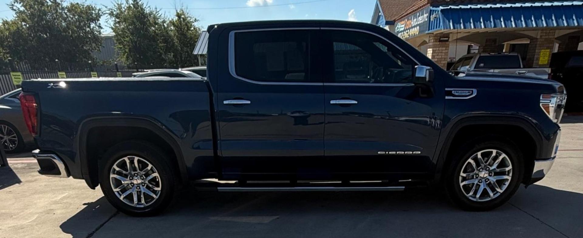 2021 Blue GMC Sierra 1500 4WD Crew Cab Short Box SLT (3GTU9DETXMG) , located at 2401 E Main St., Grand Prairie, TX, 75050, (972) 262-4440, 32.748981, -96.969643 - Photo#16