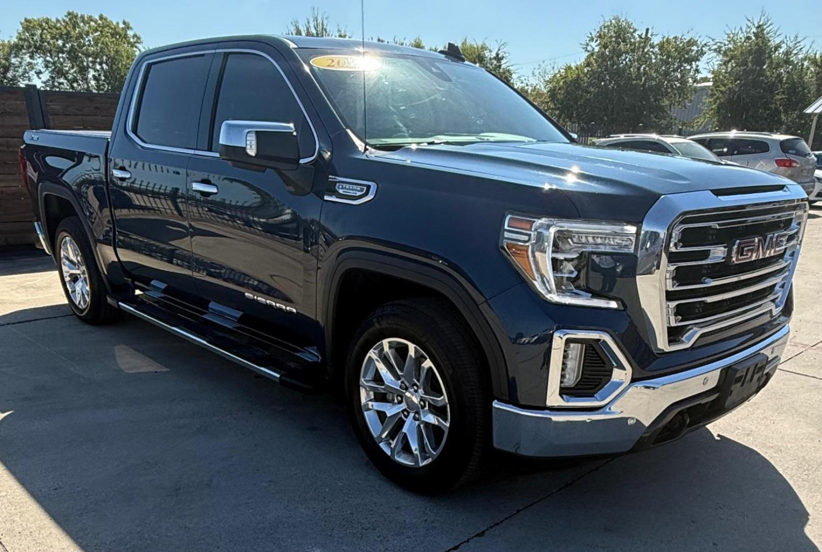 2021 Blue GMC Sierra 1500 4WD Crew Cab Short Box SLT (3GTU9DETXMG) , located at 2401 E Main St., Grand Prairie, TX, 75050, (972) 262-4440, 32.748981, -96.969643 - Photo#22
