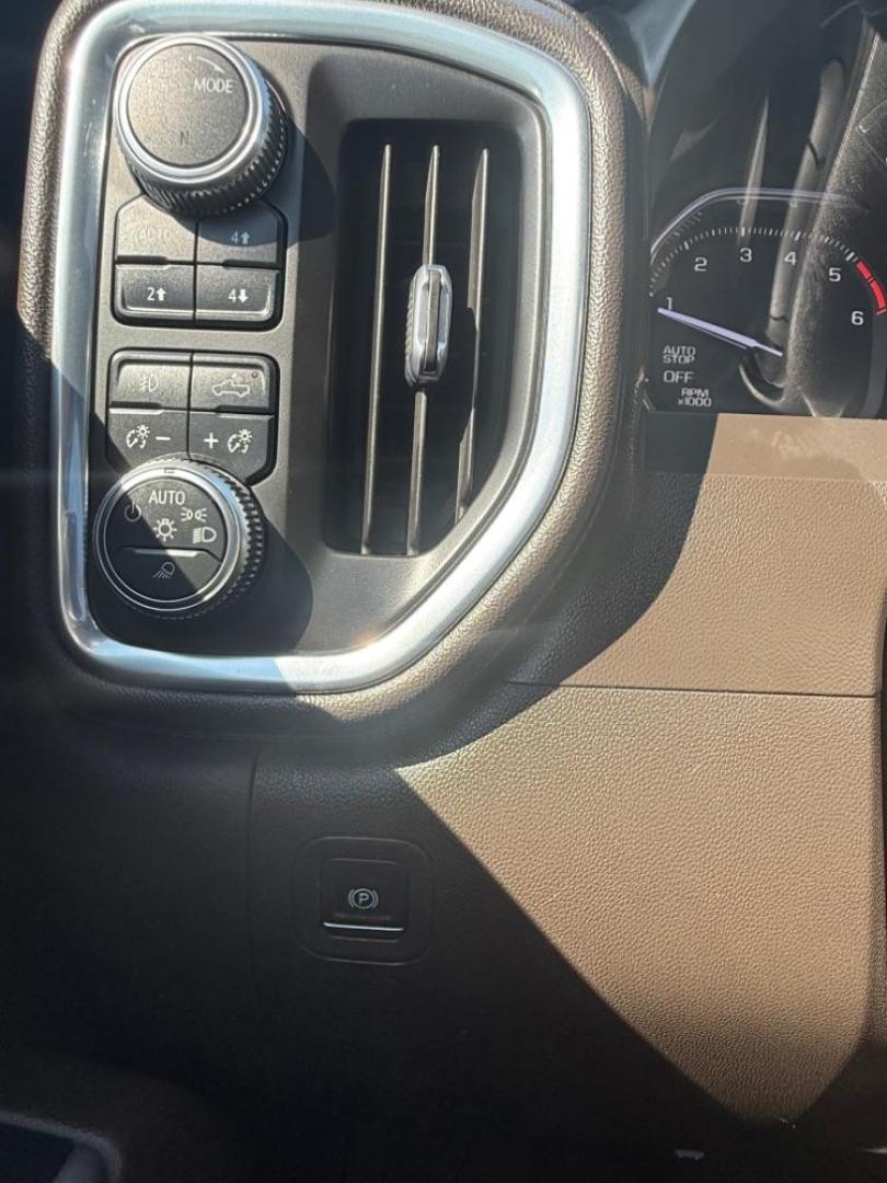 2021 Blue GMC Sierra 1500 4WD Crew Cab Short Box SLT (3GTU9DETXMG) , located at 2401 E Main St., Grand Prairie, TX, 75050, (972) 262-4440, 32.748981, -96.969643 - Photo#26