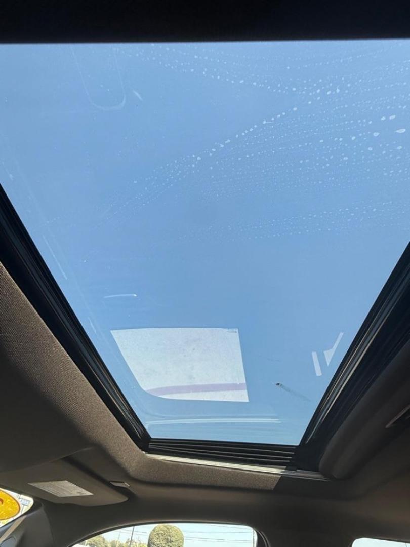 2021 Blue GMC Sierra 1500 4WD Crew Cab Short Box SLT (3GTU9DETXMG) , located at 2401 E Main St., Grand Prairie, TX, 75050, (972) 262-4440, 32.748981, -96.969643 - Photo#33