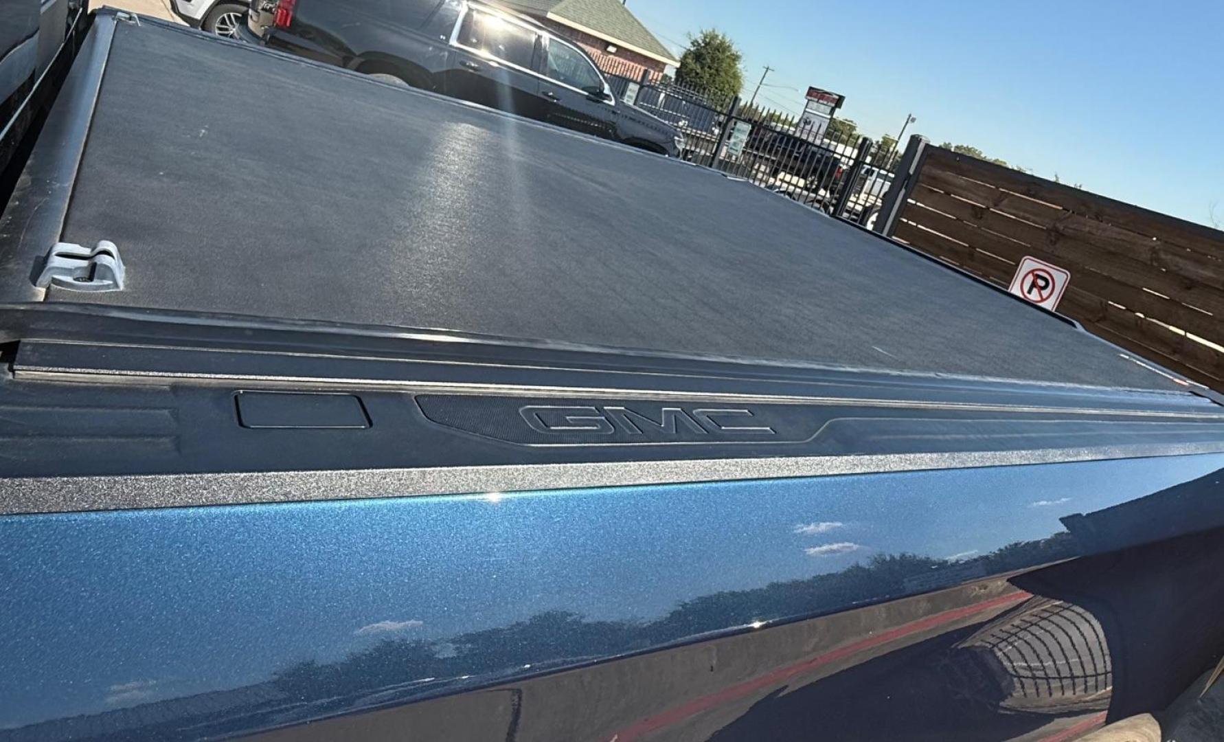 2021 Blue GMC Sierra 1500 4WD Crew Cab Short Box SLT (3GTU9DETXMG) , located at 2401 E Main St., Grand Prairie, TX, 75050, (972) 262-4440, 32.748981, -96.969643 - Photo#36