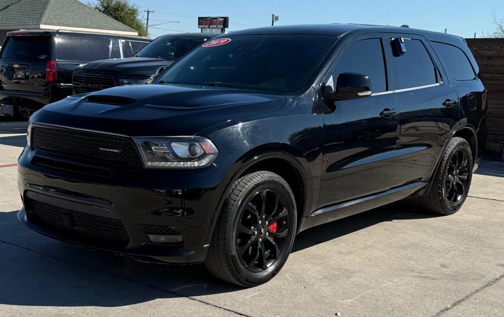 2019 Black Dodge Durango R/T RWD (1C4SDHCT2KC) with an HEMI 5.7L V-8 VVT variable valve control engine, located at 2401 E Main St., Grand Prairie, TX, 75050, (972) 262-4440, 32.748981, -96.969643 - Photo#2