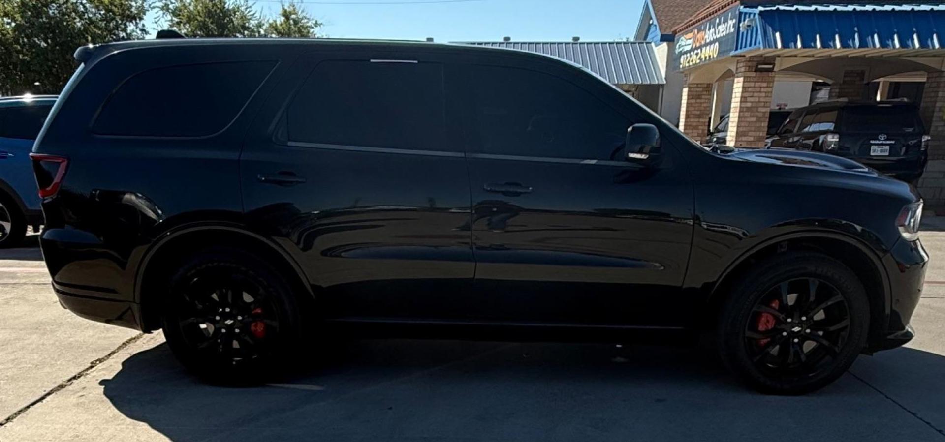 2019 Black Dodge Durango R/T RWD (1C4SDHCT2KC) with an HEMI 5.7L V-8 VVT variable valve control engine, located at 2401 E Main St., Grand Prairie, TX, 75050, (972) 262-4440, 32.748981, -96.969643 - Photo#16