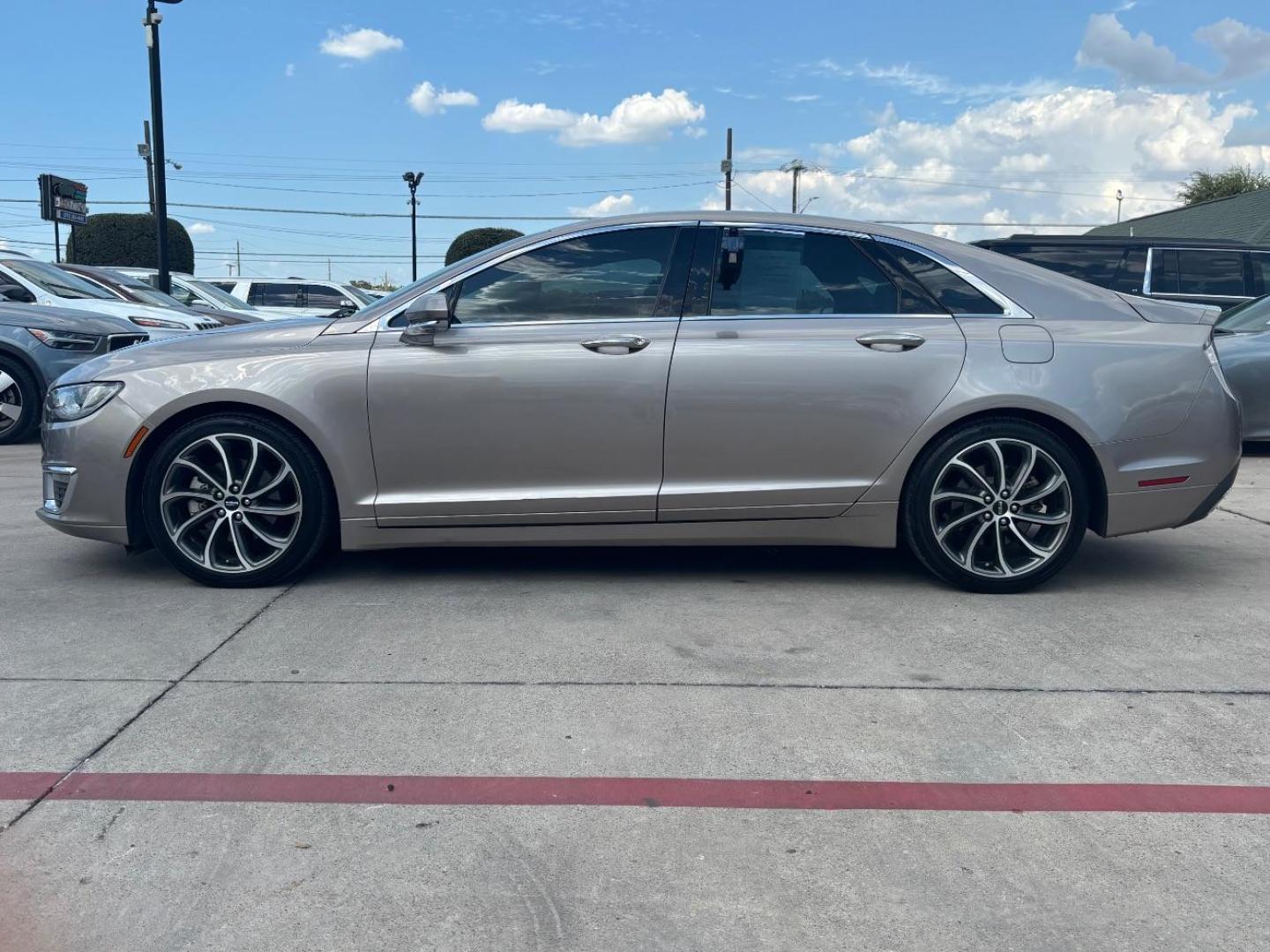 2018 Tan Lincoln MKZ Reserve (3LN6L5E94JR) , located at 2401 E Main St., Grand Prairie, TX, 75050, (972) 262-4440, 32.748981, -96.969643 - Photo#3