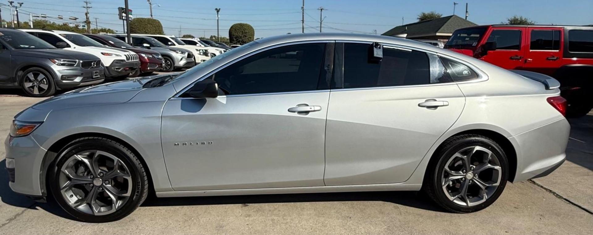 2019 Silver Chevrolet Malibu RS (1G1ZG5ST7KF) with an ECOTEC 1.5L I-4 gasoline direct injection engine, located at 2401 E Main St., Grand Prairie, TX, 75050, (972) 262-4440, 32.748981, -96.969643 - Photo#5