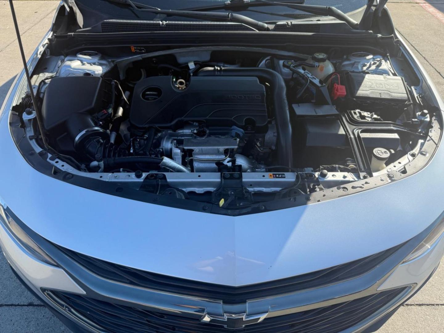 2019 Silver Chevrolet Malibu RS (1G1ZG5ST7KF) with an ECOTEC 1.5L I-4 gasoline direct injection engine, located at 2401 E Main St., Grand Prairie, TX, 75050, (972) 262-4440, 32.748981, -96.969643 - Photo#34